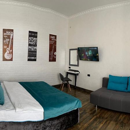 Lux Apartments Vinița Exterior foto