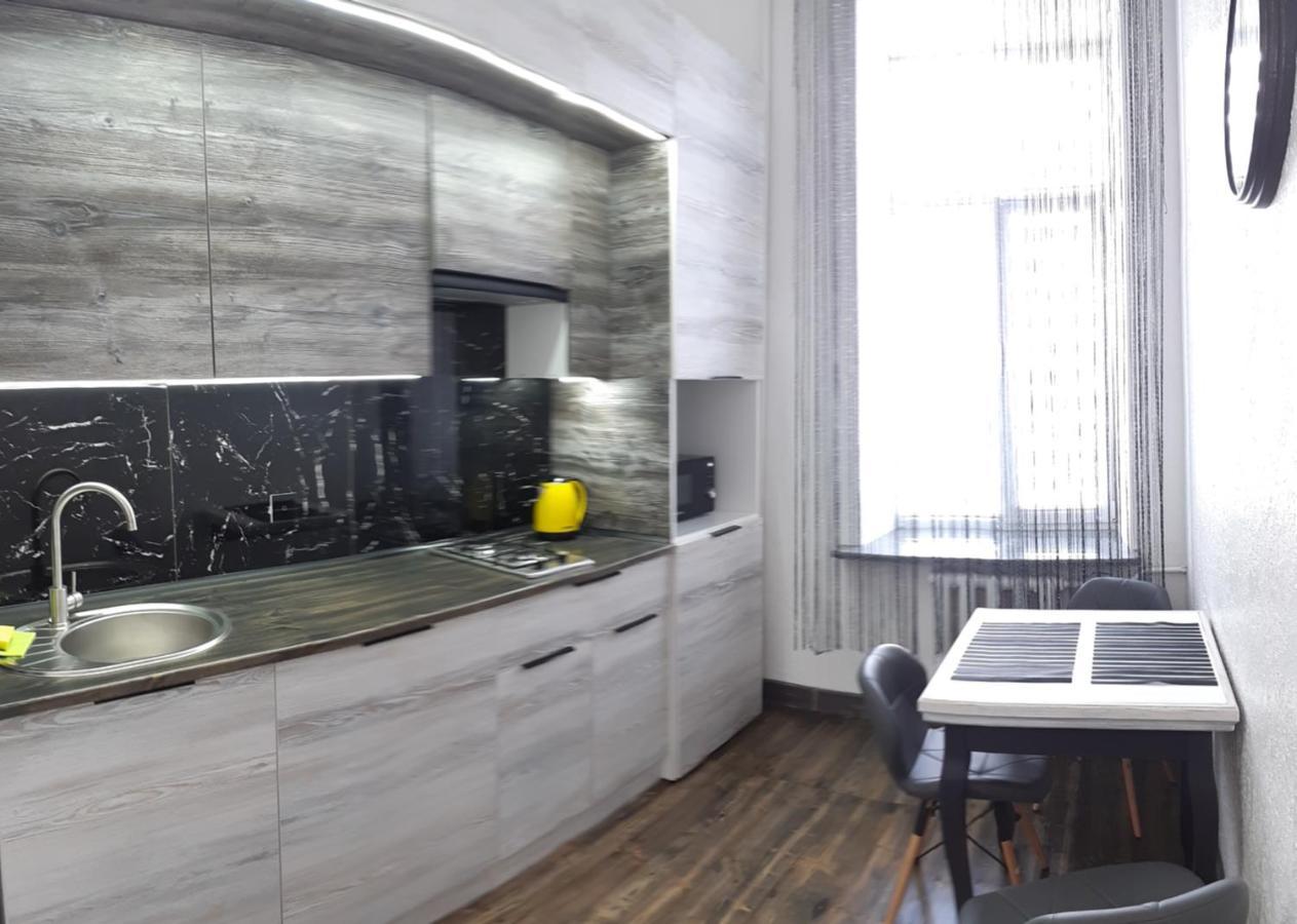 Lux Apartments Vinița Exterior foto